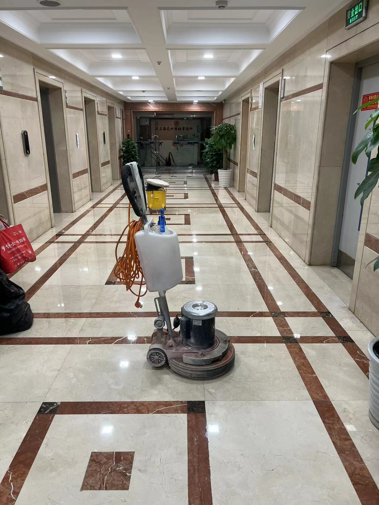 大理石镜面养护